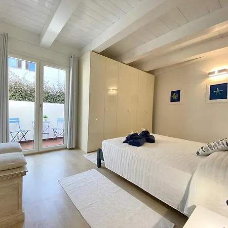 Guendalina Apartment *